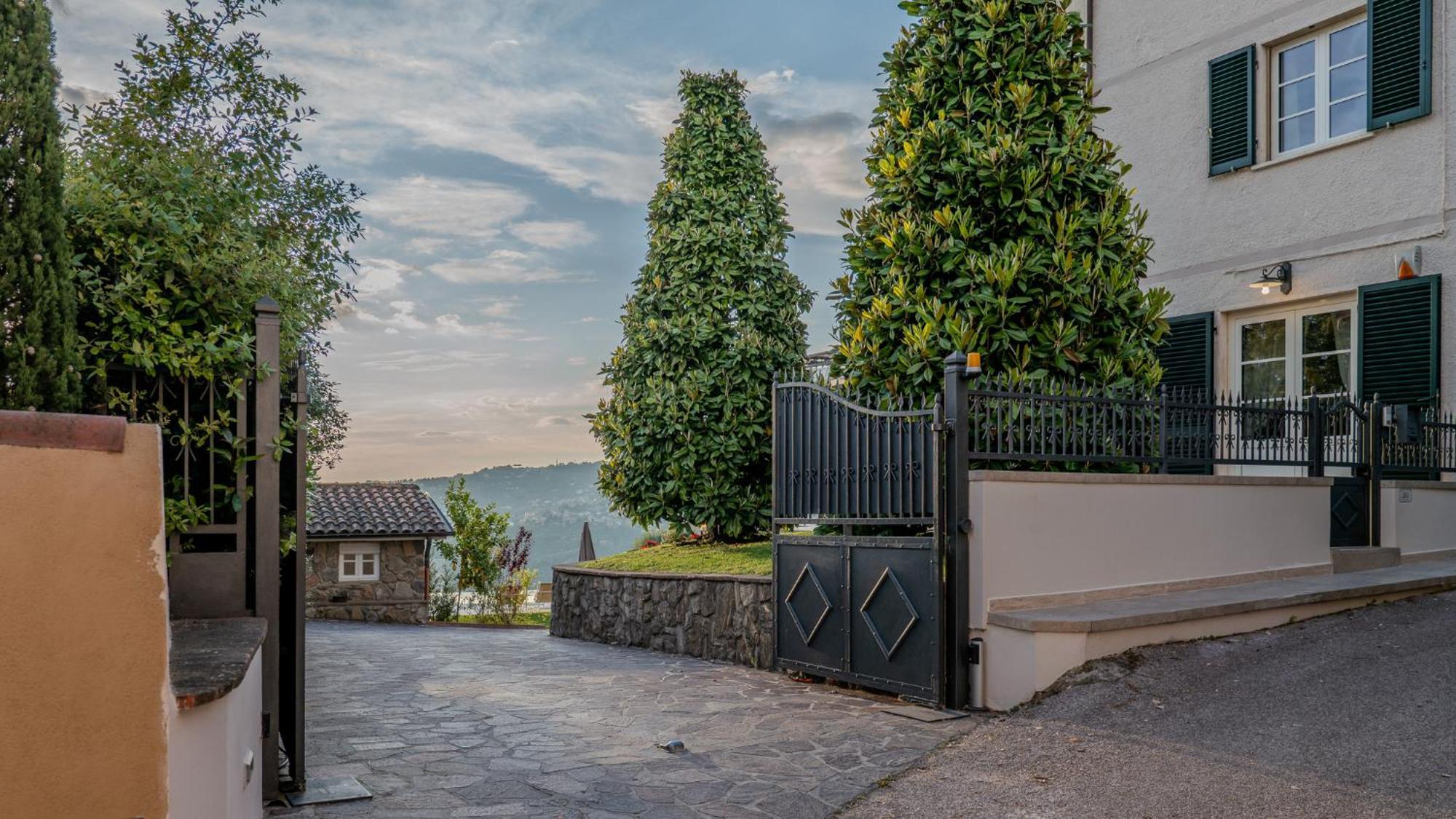 Villa Elena 9&1, Emma Villas Stiava Exteriör bild
