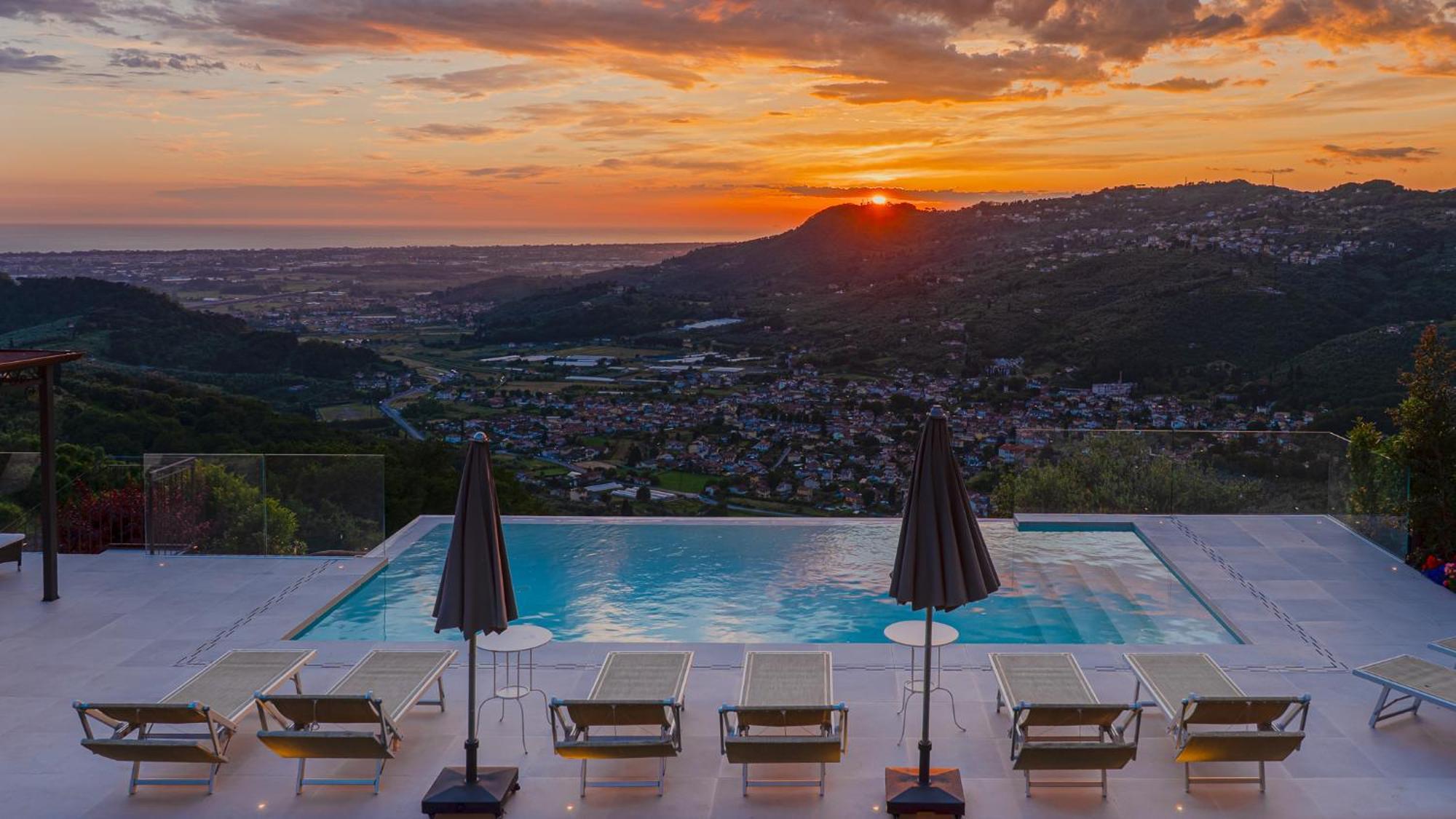 Villa Elena 9&1, Emma Villas Stiava Exteriör bild